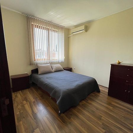 Private Apartments In Apolon Равда Екстер'єр фото