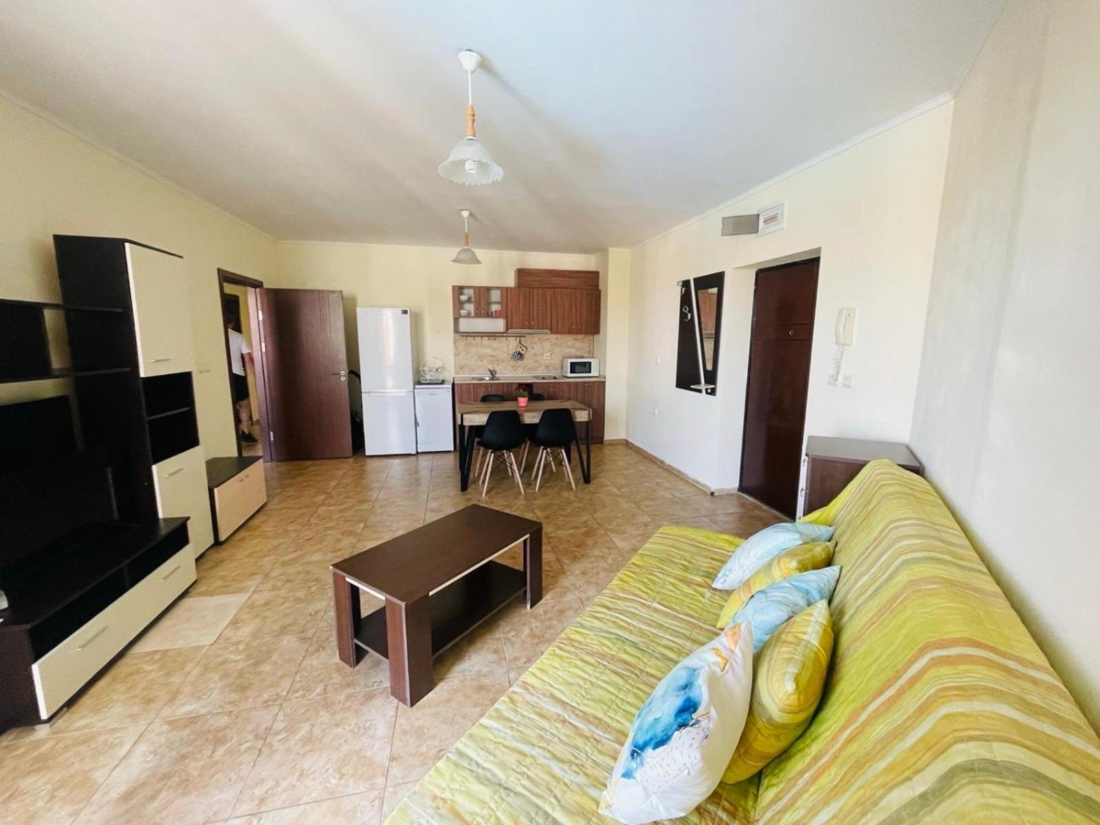 Private Apartments In Apolon Равда Екстер'єр фото