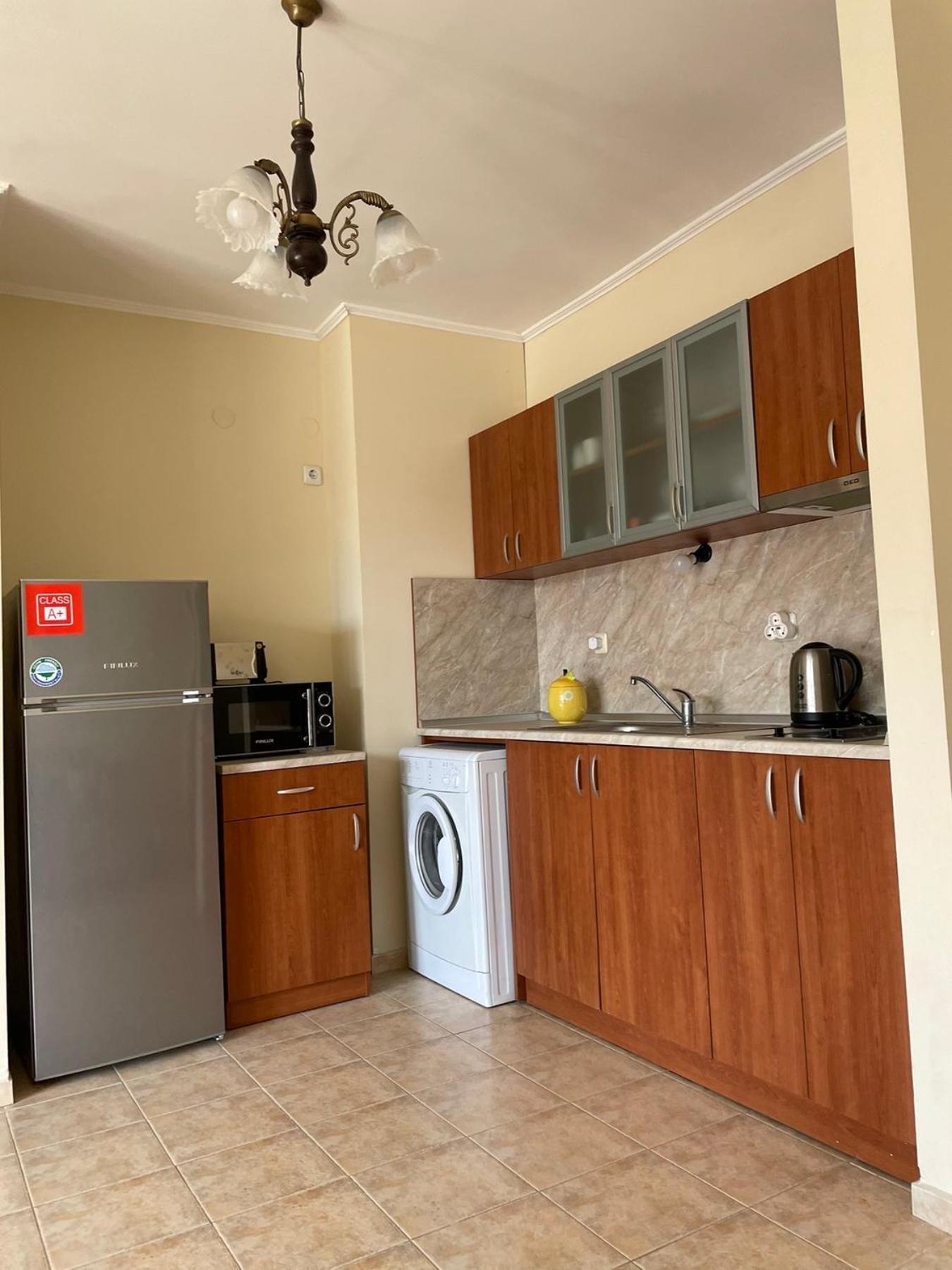 Private Apartments In Apolon Равда Екстер'єр фото