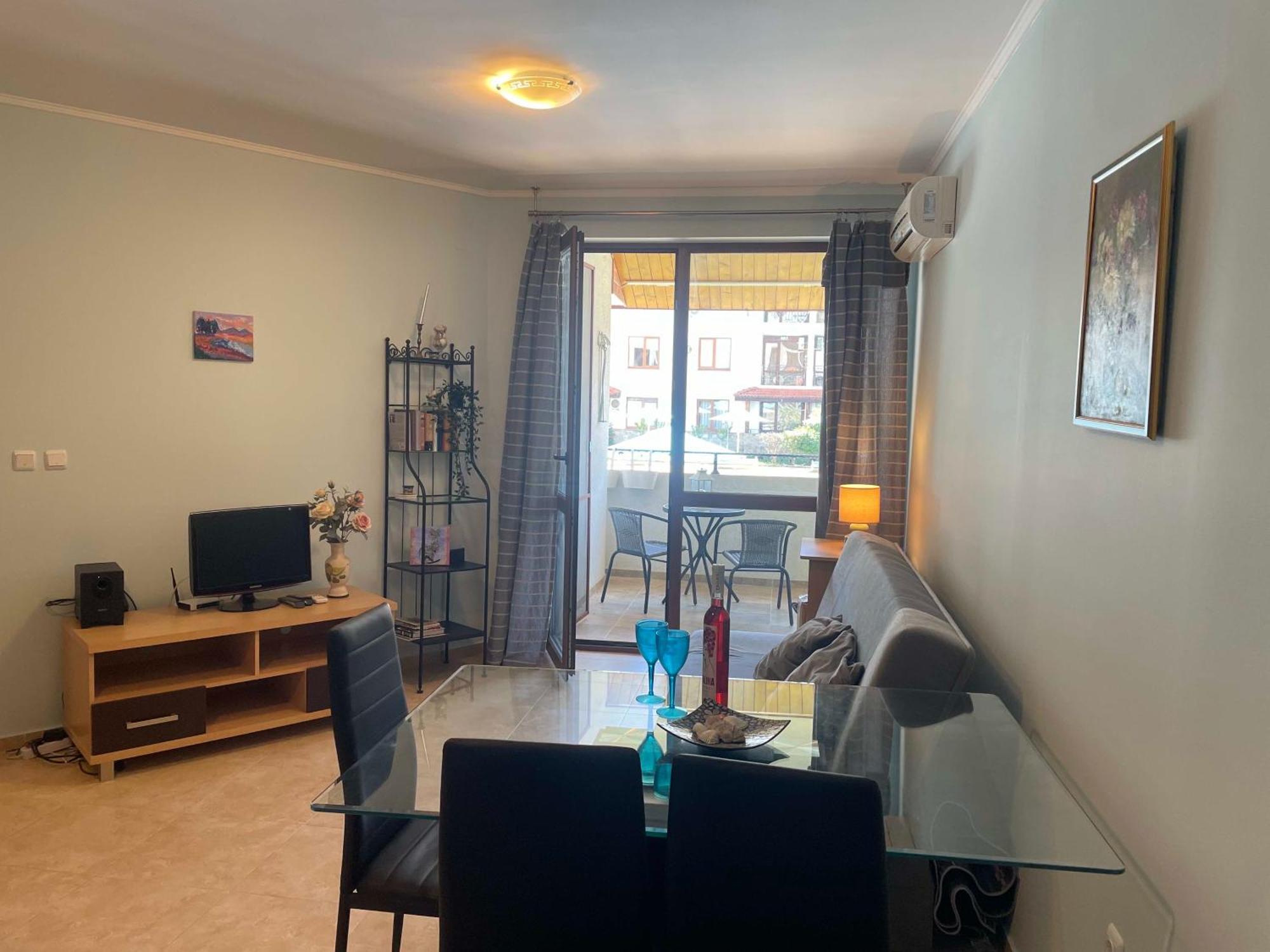 Private Apartments In Apolon Равда Екстер'єр фото